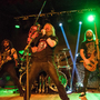 Zaplněný malý sál Společenského domu v Hořovicích – vizitka kvalitní metalové muziky