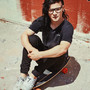 Dubstepový král Skrillex už za tři týdny rozčeří prázdninovou Prahu 