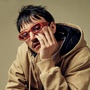 Temný pop a virální hity - Artemas míří do Prahy