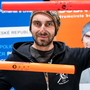 Bubeník Tokhi nezahálí ani v karanténě a přichází s písní Ve víru víry 