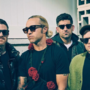 Fall Out Boy odhalili všech třináct skladeb z nové desky, uslyšíme i slavného herce