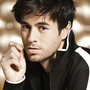 Enrique Iglesias v sobotu přilétá do Prahy 
