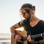 Jihoafrický písničkář Jeremy Loops odstartuje podzimní turné v Praze