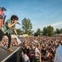 Strhující koncert LP na Colours of Ostrava 2017 si fanoušci připomenou zítra večer