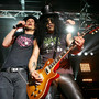 Legendární kytarista Slash míří do Prahy