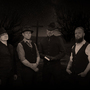 „Stejně ti srazí vaz,“ nepochybují POLY NOIR & The Holy Spirit Smugglers.