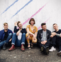 Londýnští folk-punkoví Skinny Lister míří do Karlína